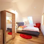 Neulendtnerhof Appartamento